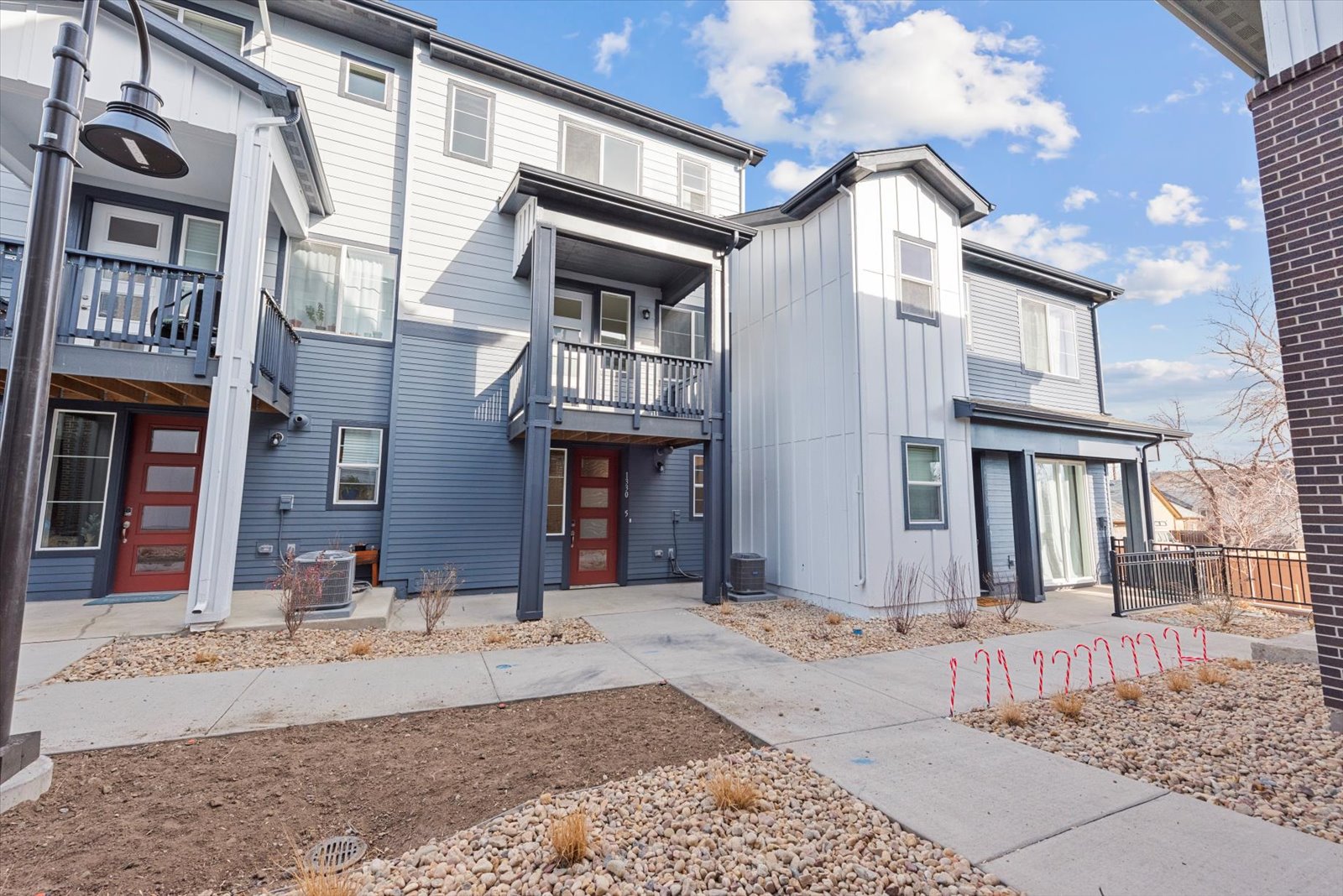 1330 HOYT ST - 5