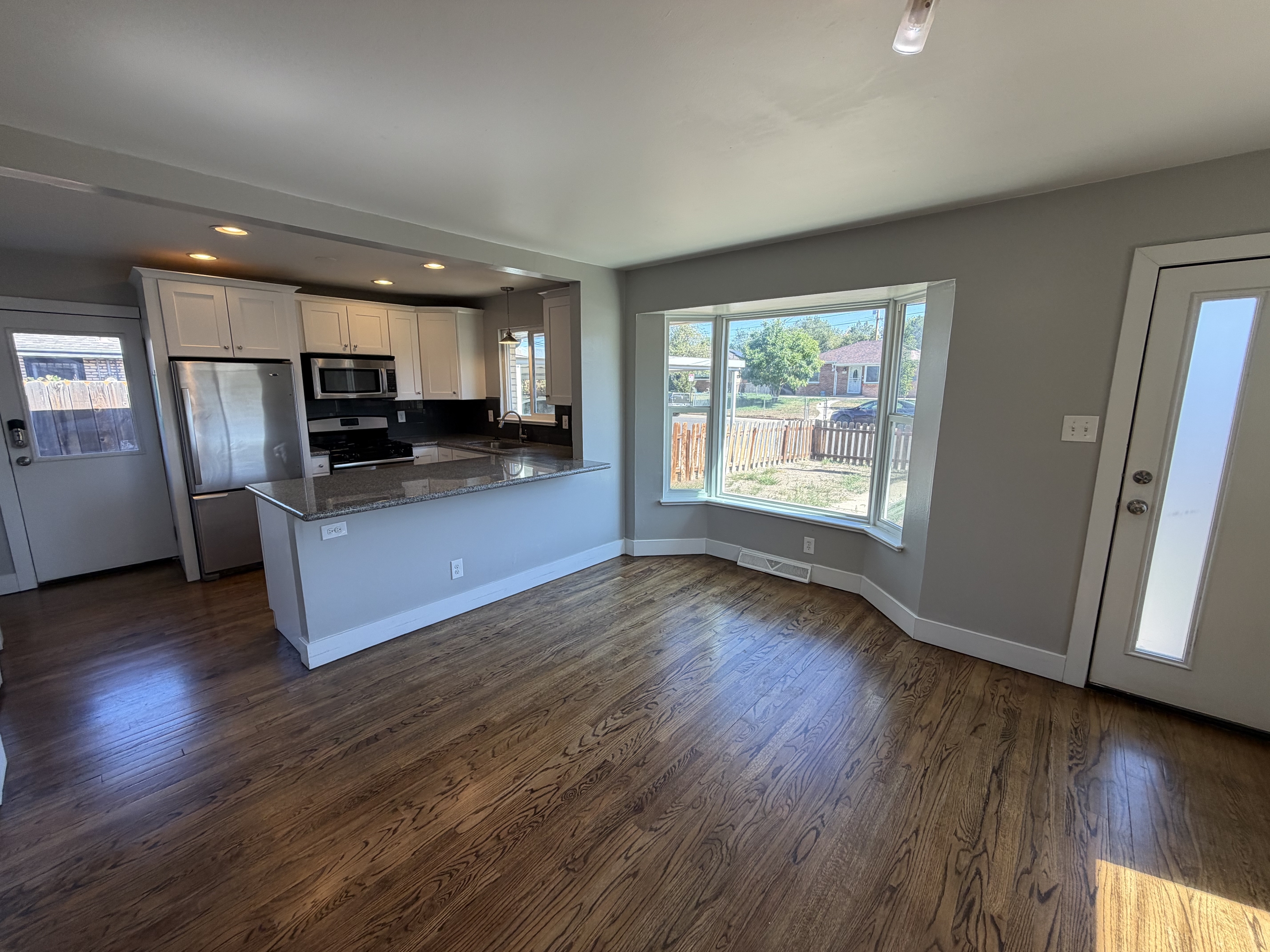 3631 MAGNOLIA ST - -