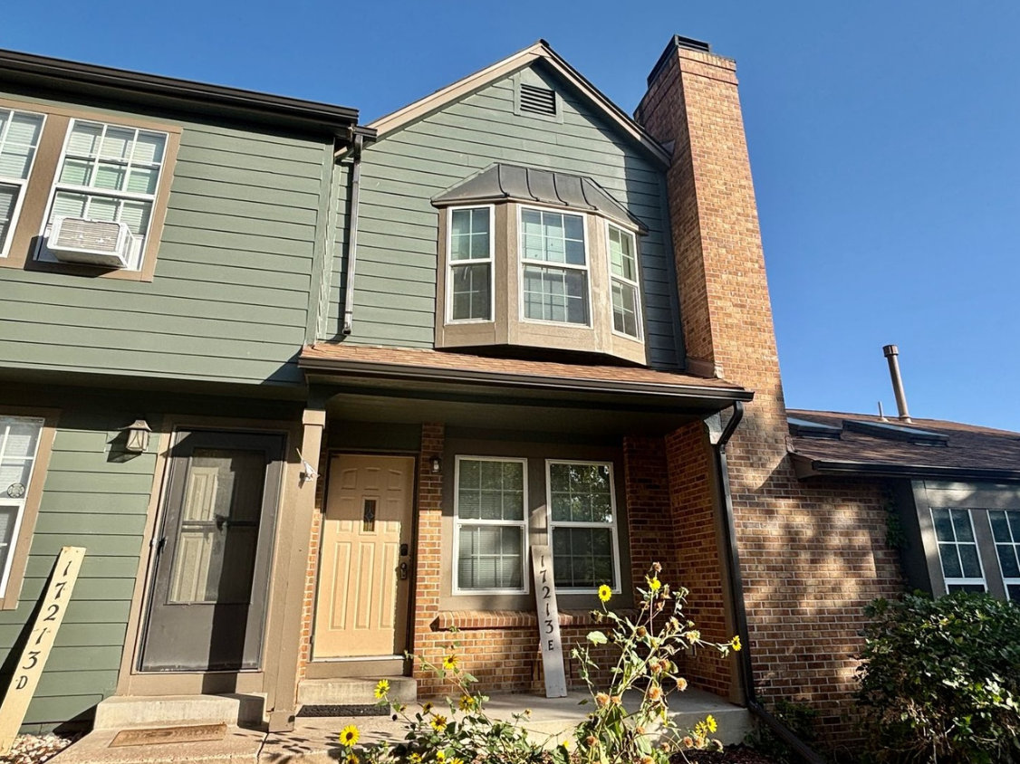 17213 E STANFORD AVE - E