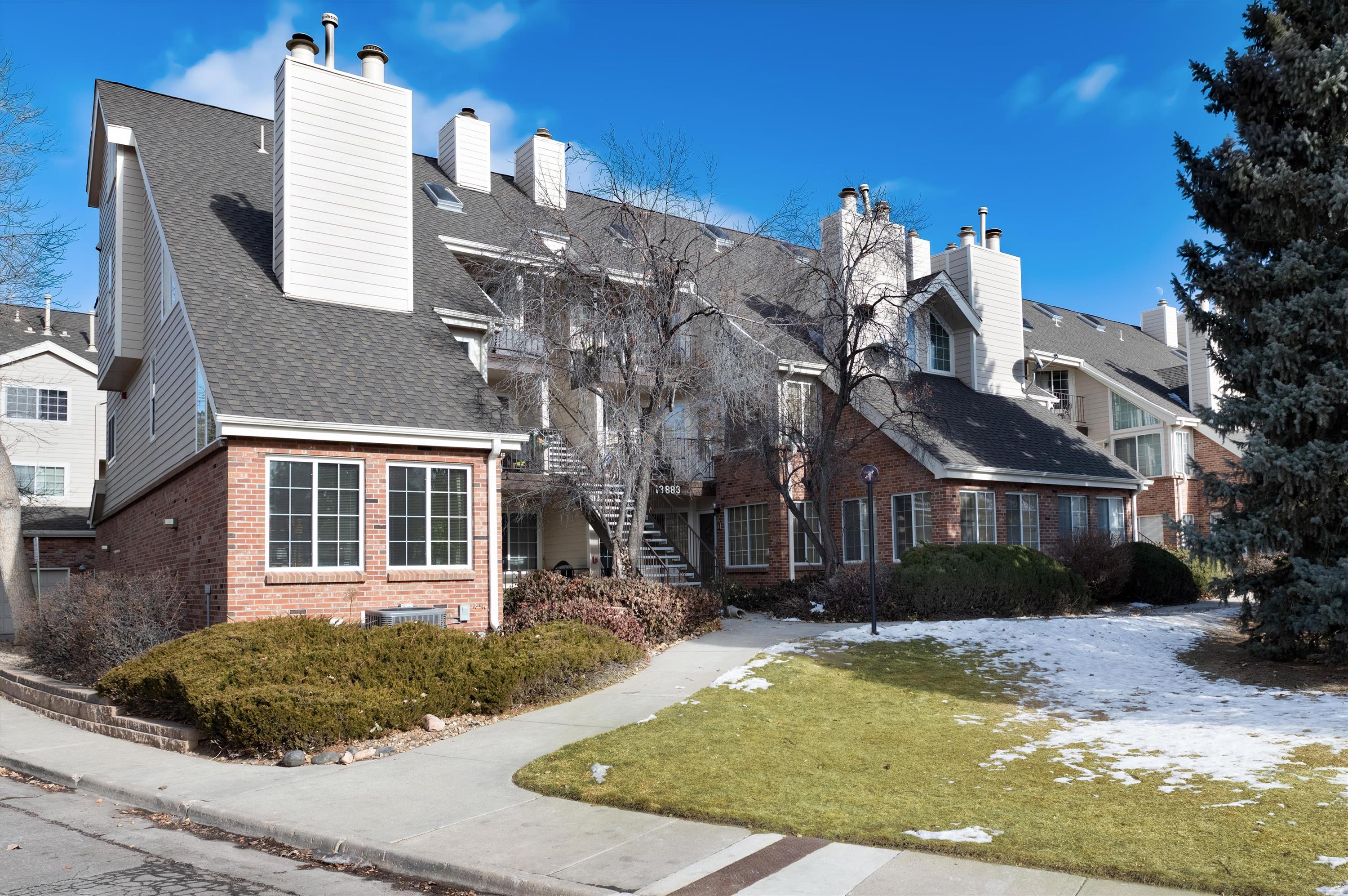 13873 E LEHIGH AVE - D
