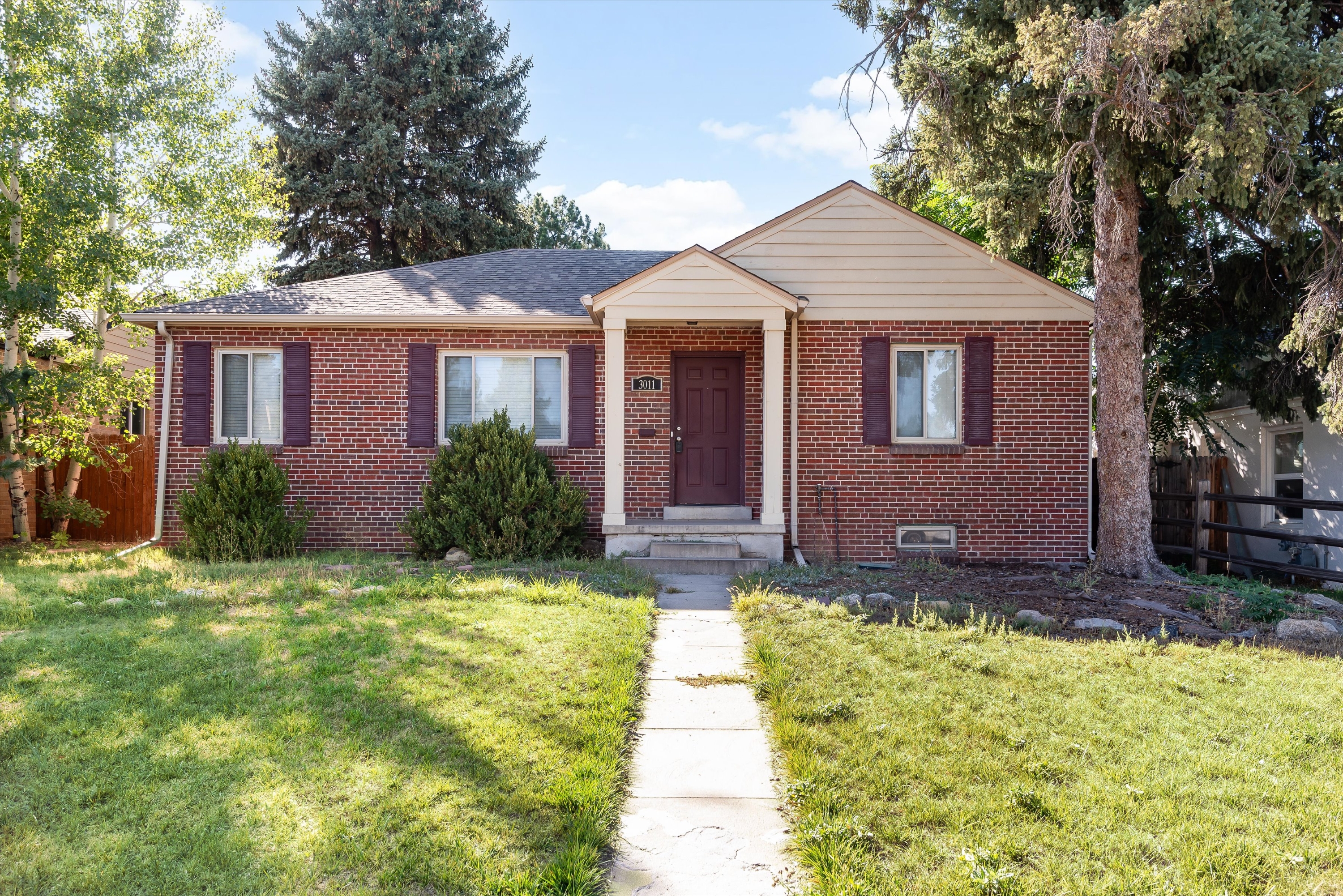 3011 DEXTER ST